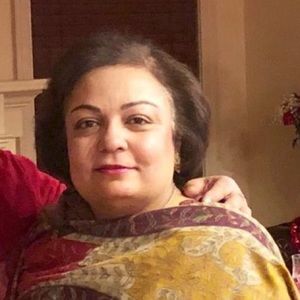 Meet your Posher, Naheed